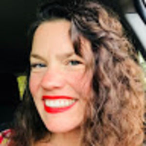 Meet your Posher, Suzanne